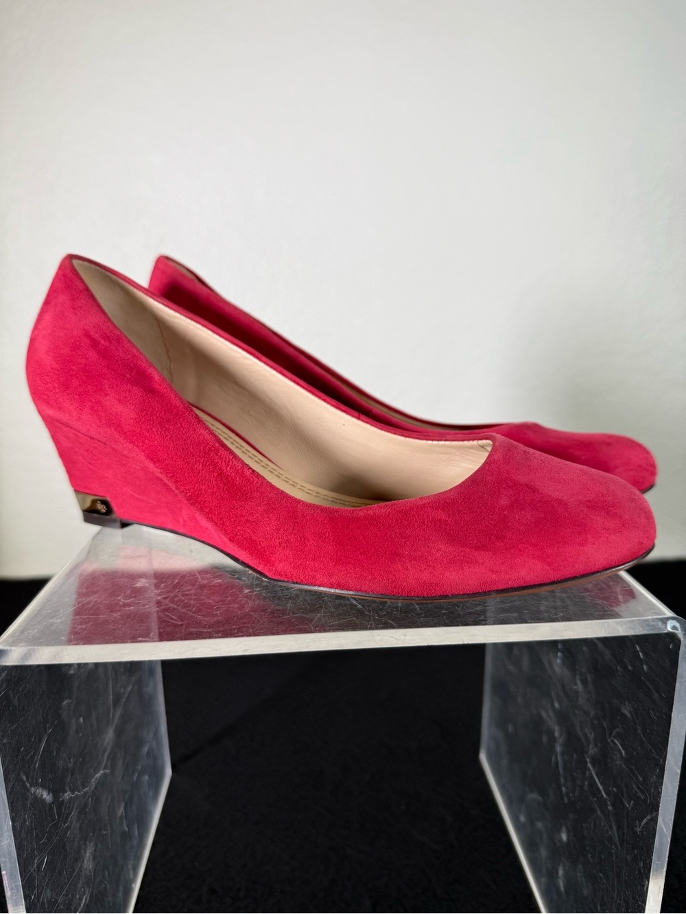 Tory Burch Wedge Red Suede Leather Round Toe Pumps Heels Size 8